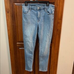 Women's Light Blue Jeans- High-Rise Super Skinny